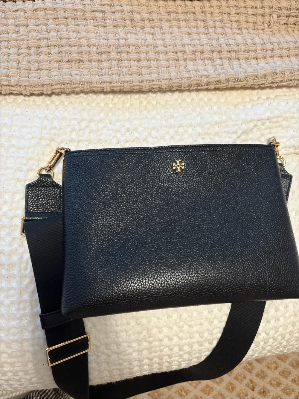 Tory Burch Black Pebbled Leather Logo Crossbody - Picture 4 of 8